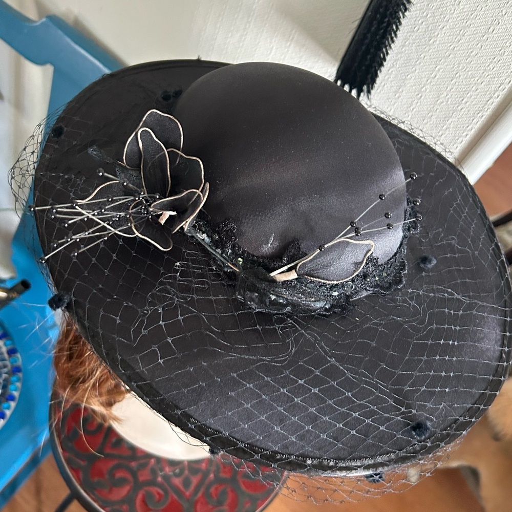 Vintage Black Satin Wide Brim Hat w Veil - Picture 6 of 16